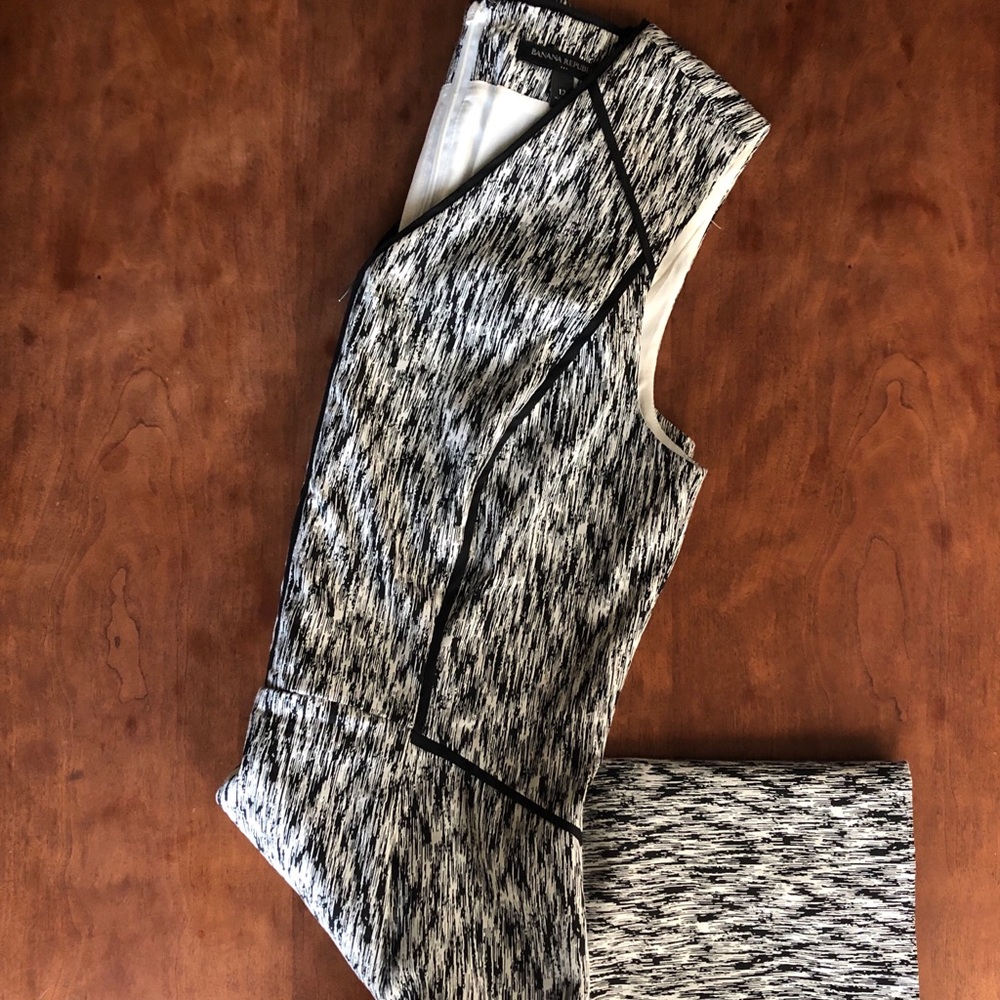 ✨Banana Republic✨ B&W dress